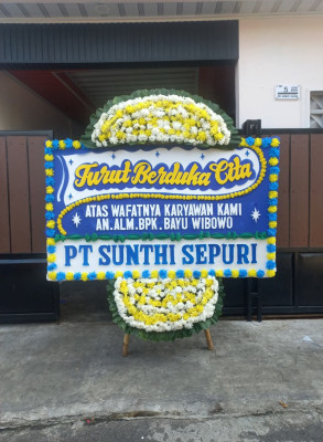 Papan Bunga Duka di Maleber