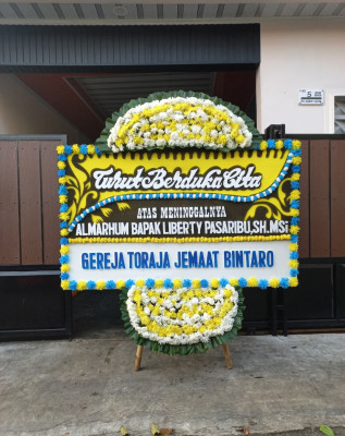 Papan Bunga Duka di Maleber